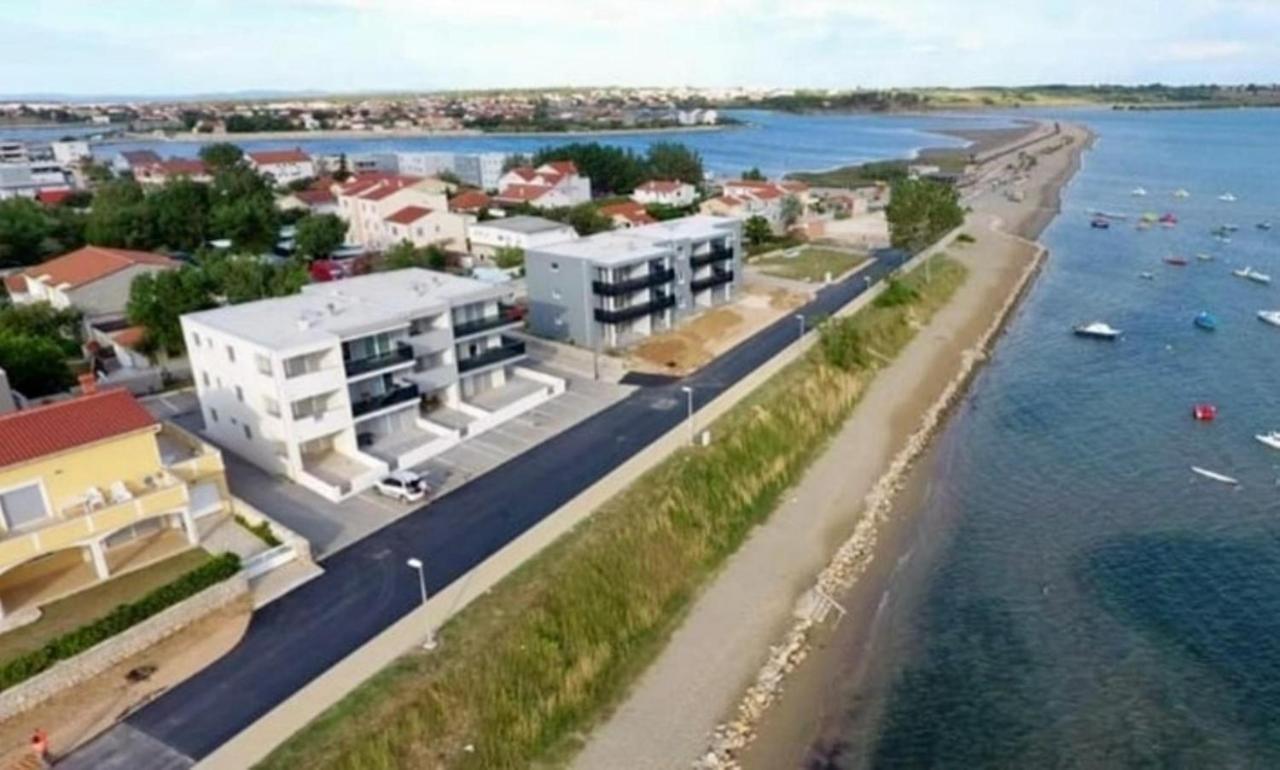 Apartment Lea Nin Esterno foto