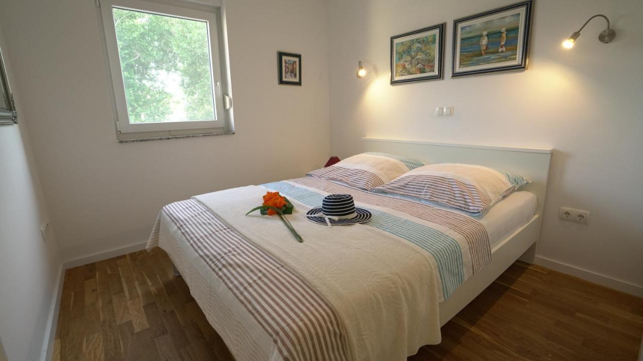 Apartment Lea Nin Esterno foto